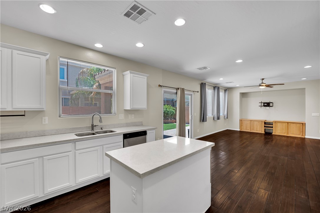 6648 Autumn Breeze Street Las Vegas NV 89148