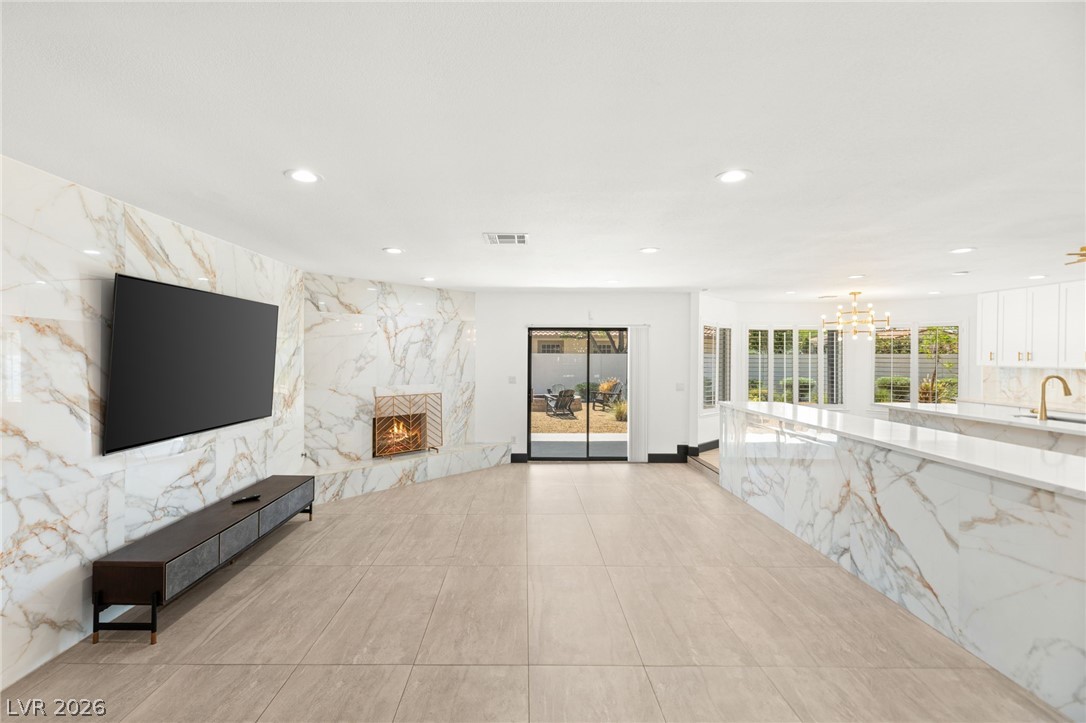 2840 Duneville Street Las Vegas NV 89146