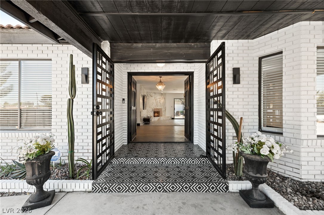 2840 Duneville Street Las Vegas NV 89146