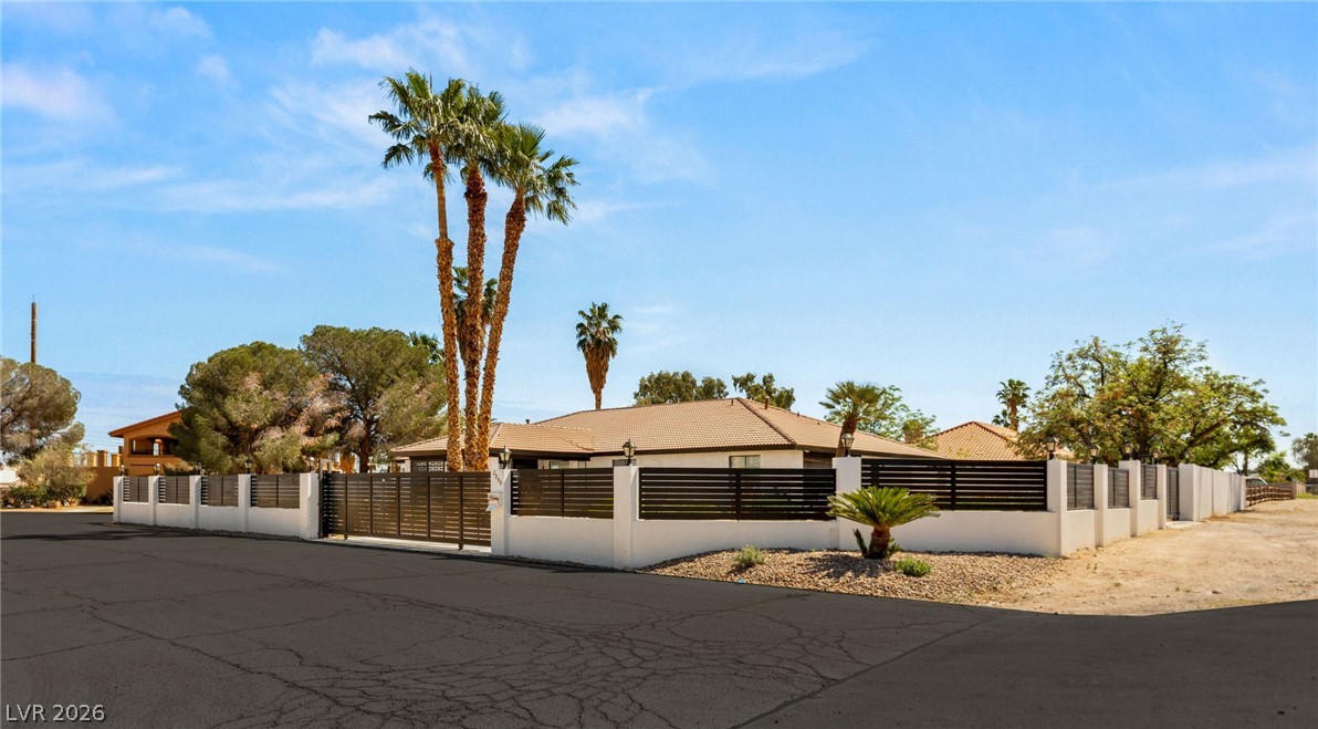 2840 Duneville Street Las Vegas NV 89146