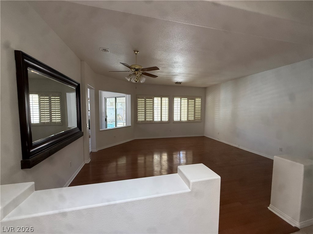 6389 Elizabethtown Avenue Las Vegas NV 89110