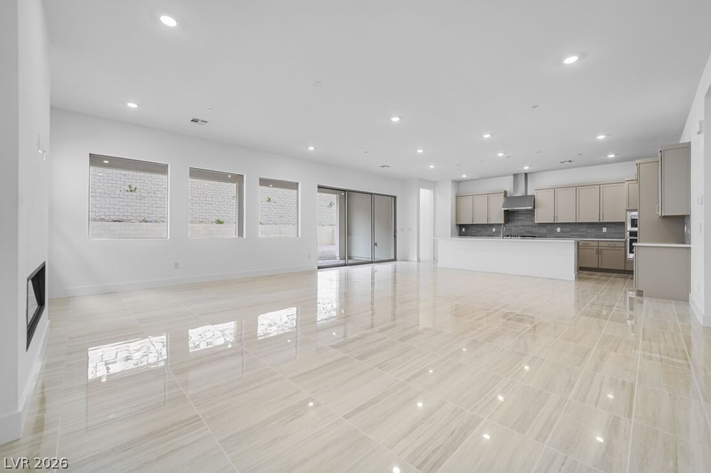 366 Tigullio Avenue Henderson NV 89011