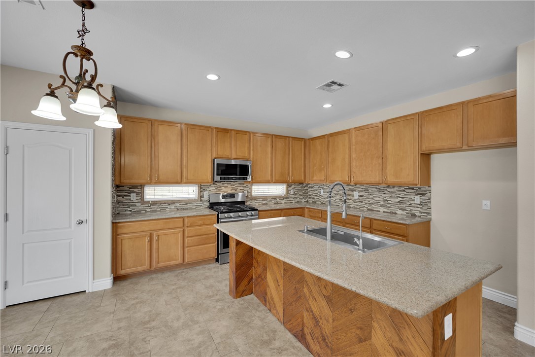 2613 Oscar Mariano Avenue North Las Vegas NV 89032