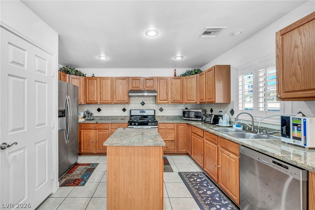 8224 Golf Player Avenue Las Vegas NV 89145
