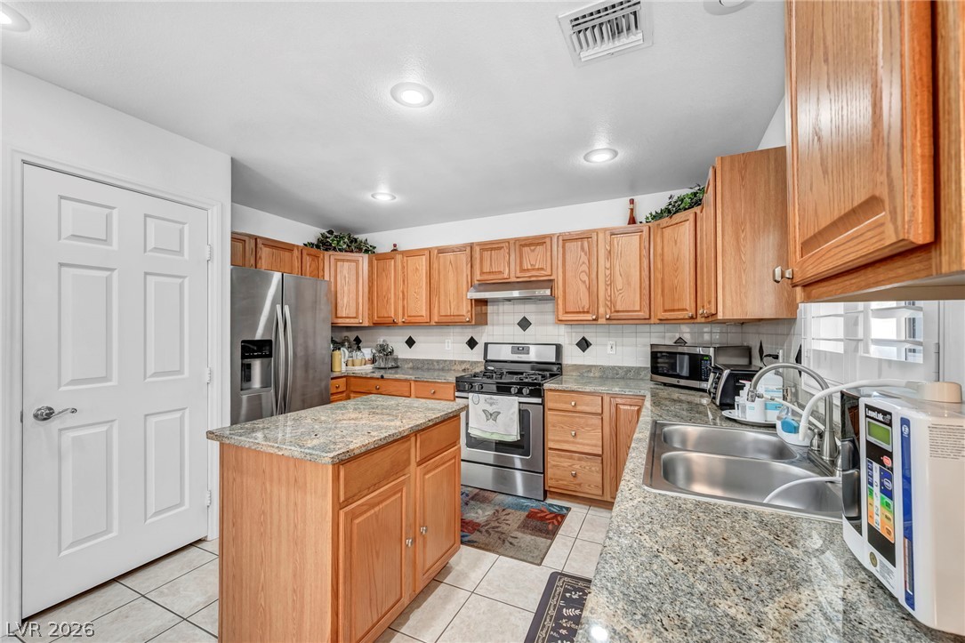 8224 Golf Player Avenue Las Vegas NV 89145