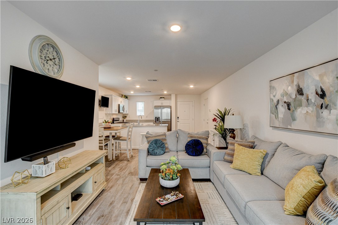 2872 Atomic Tangerine Way 4 Las Vegas NV 89183
