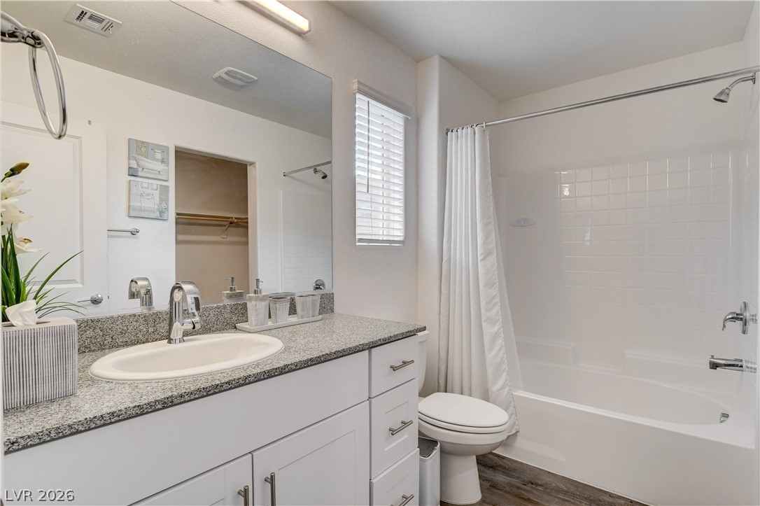 2872 Atomic Tangerine Way 4 Las Vegas NV 89183
