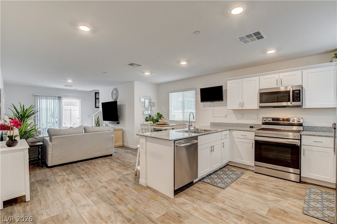 2872 Atomic Tangerine Way 4 Las Vegas NV 89183