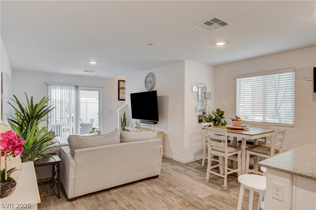 2872 Atomic Tangerine Way 4 Las Vegas NV 89183