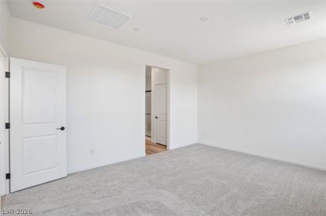4049 Zebra Cactus Avenue Las Vegas NV 89139