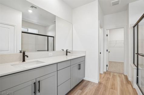 4049 Zebra Cactus Avenue Las Vegas NV 89139