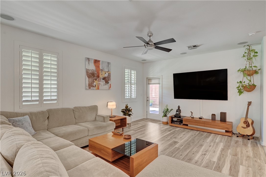 5483 Alden Bend Drive Las Vegas NV 89135