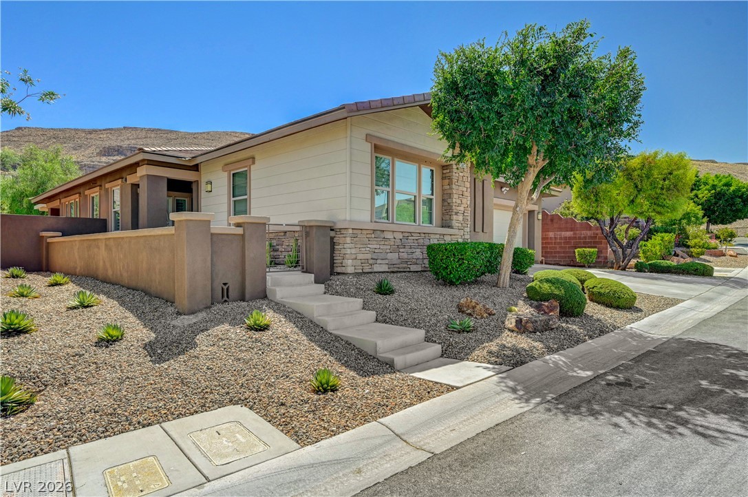 5483 Alden Bend Drive Las Vegas NV 89135