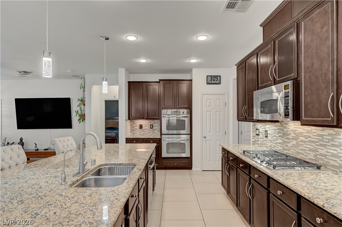 5483 Alden Bend Drive Las Vegas NV 89135