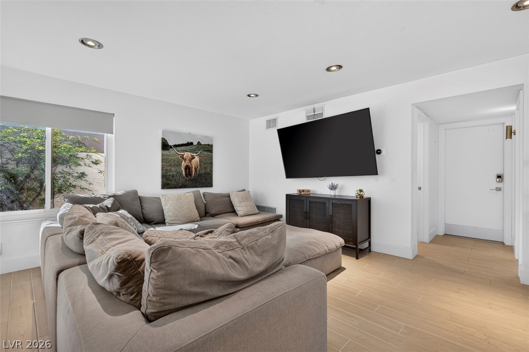 3320 Canyon Lake Drive Las Vegas NV 89117
