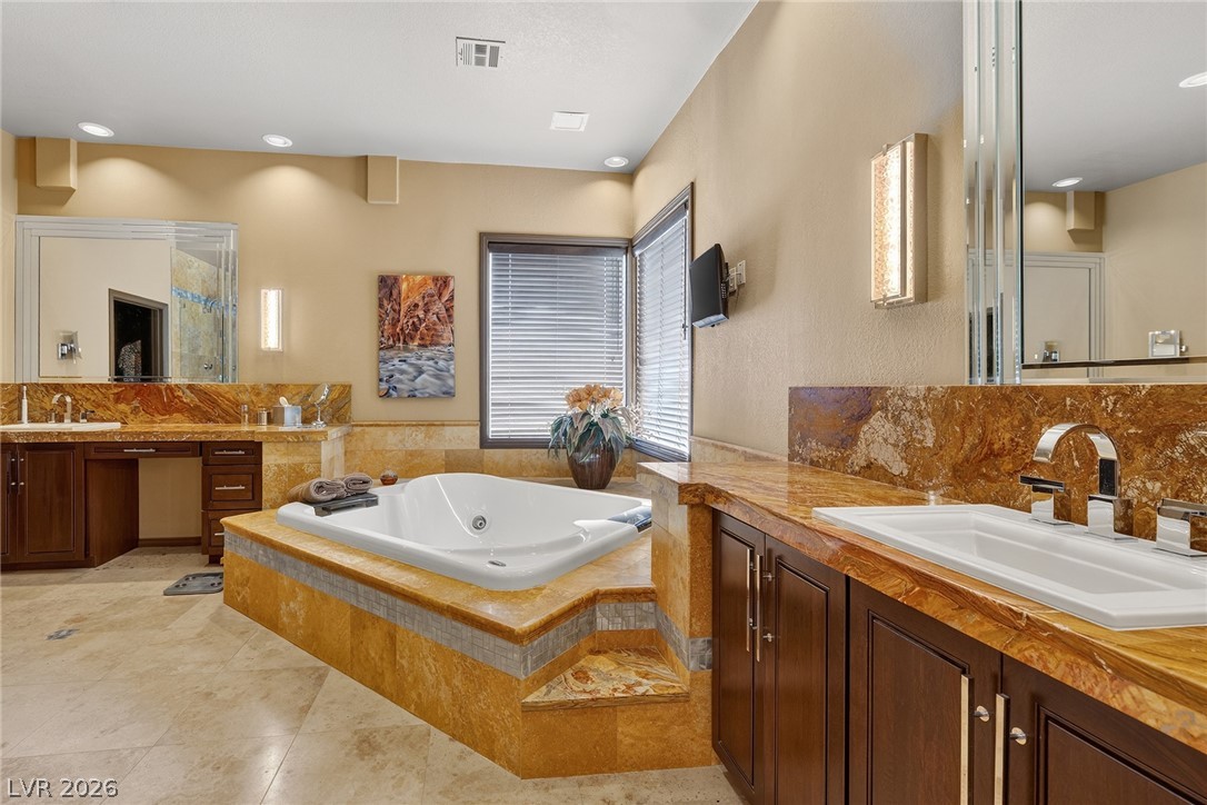 8721 Double Eagle Drive Las Vegas NV 89117