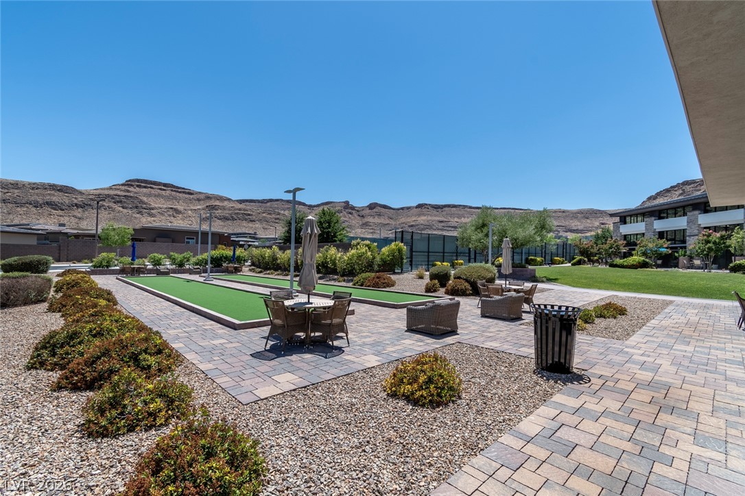 9868 Gemstone Sunset Avenue Las Vegas NV 89148