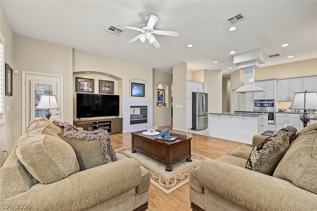 7118 Prairie Flower Street Las Vegas NV 89131