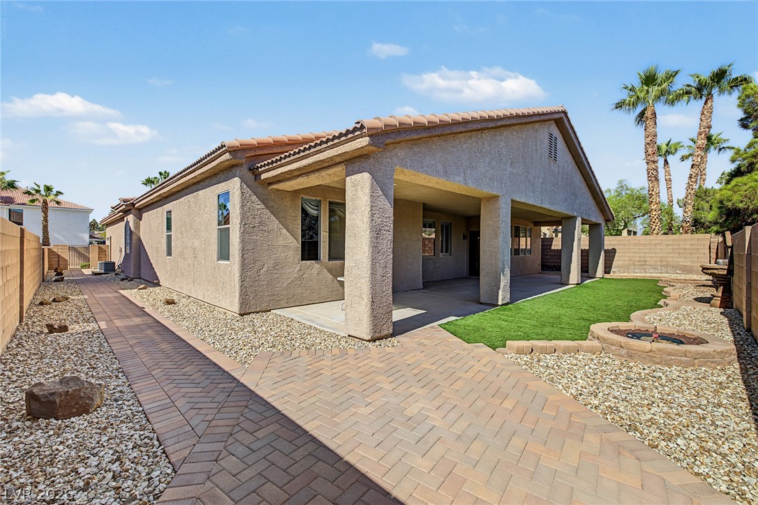 7118 Prairie Flower Street Las Vegas NV 89131