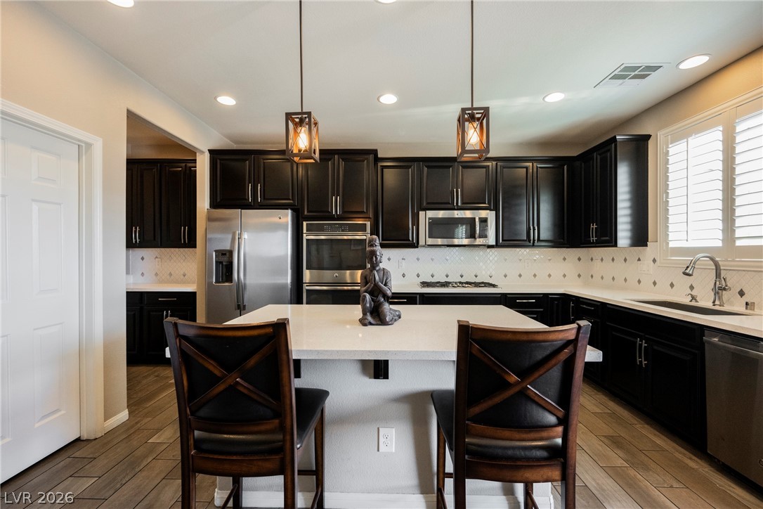 8034 Ponderosa Hill Street Las Vegas NV 89113