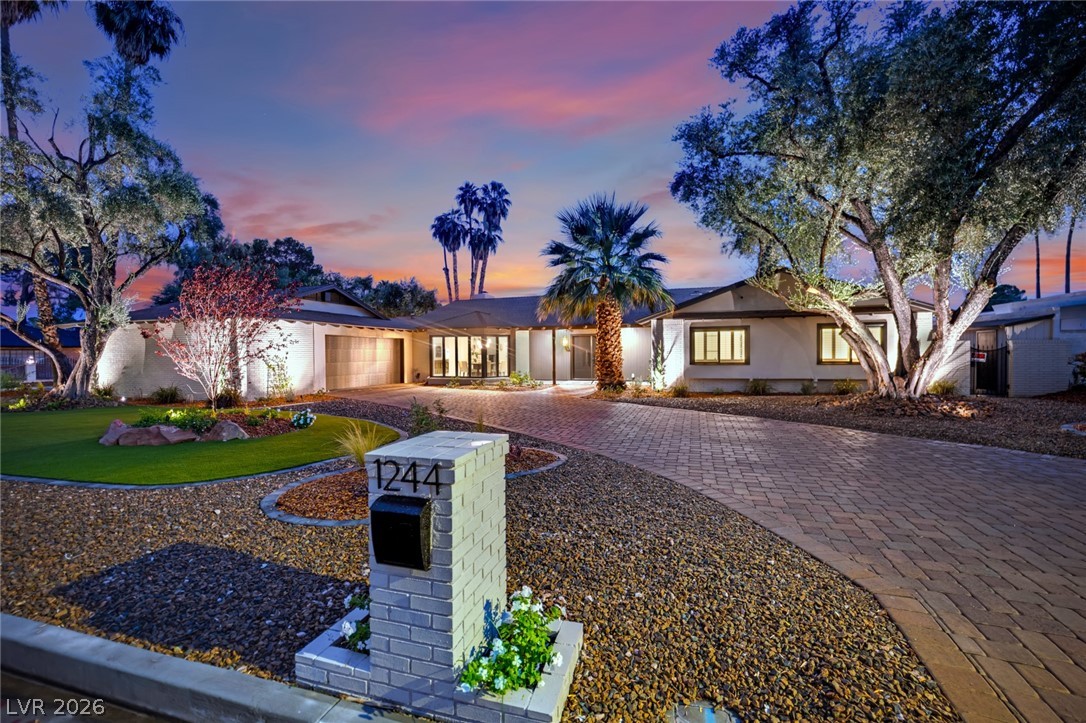 1244 Park Circle Las Vegas NV 89102