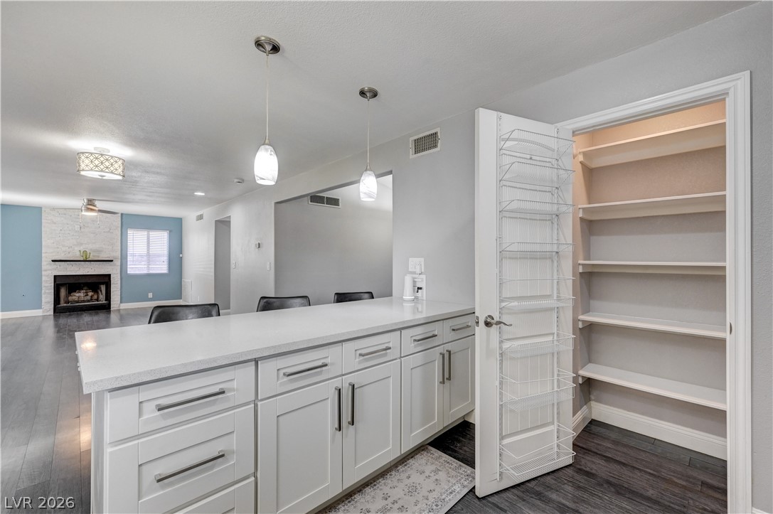 4377 Hallendale Drive Las Vegas NV 89147
