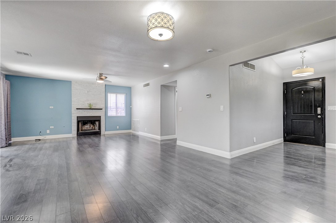 4377 Hallendale Drive Las Vegas NV 89147