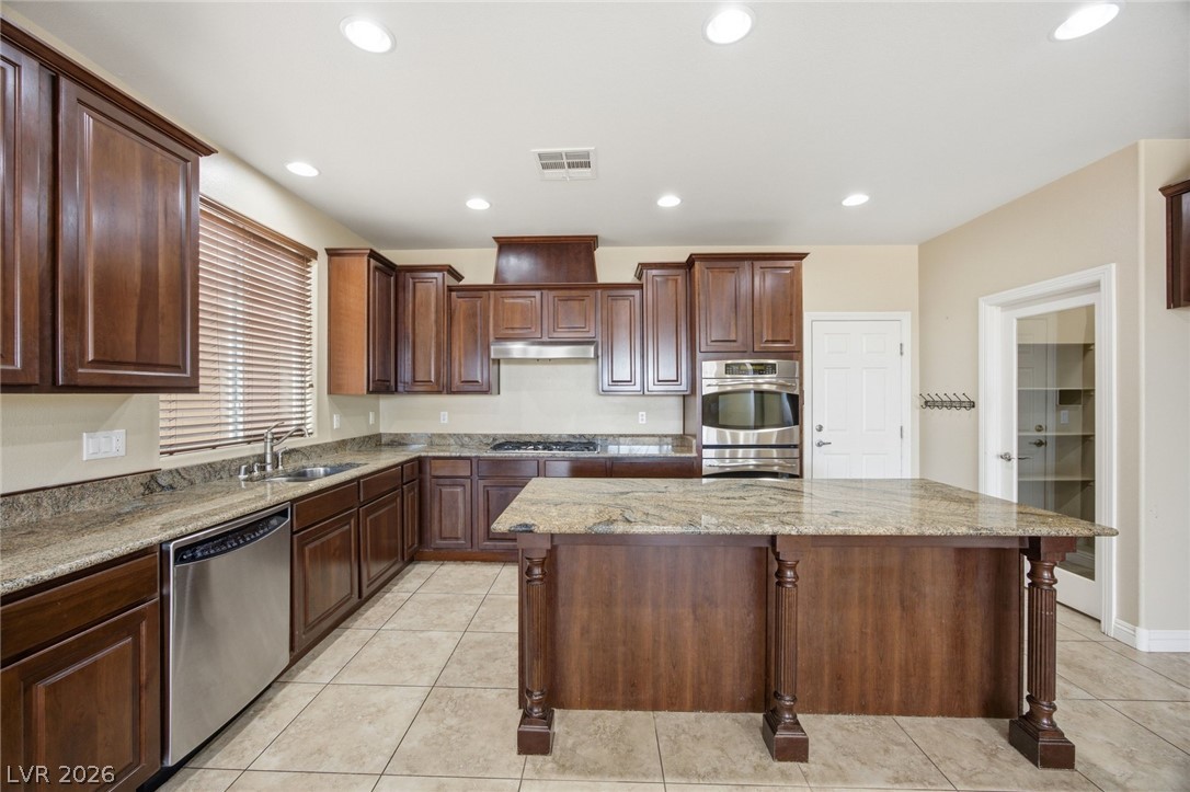 10235 Radcliffe Peak Avenue Las Vegas NV 89166