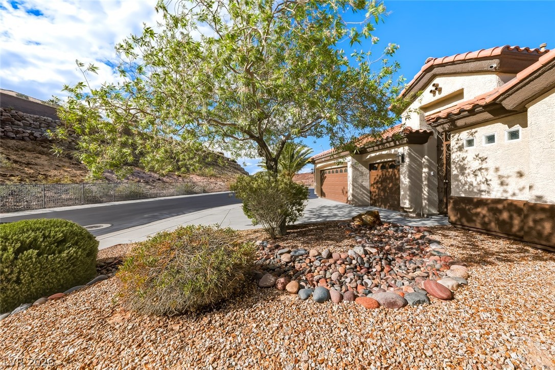 2260 Dogwood Ranch Avenue Henderson NV 89052