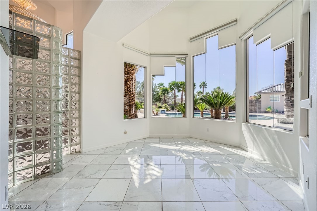 7901 Obannon Drive Las Vegas NV 89117