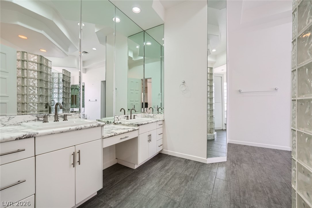 7901 Obannon Drive Las Vegas NV 89117