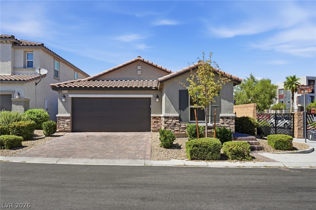 8370 Vinamala Avenue Las Vegas NV 89149