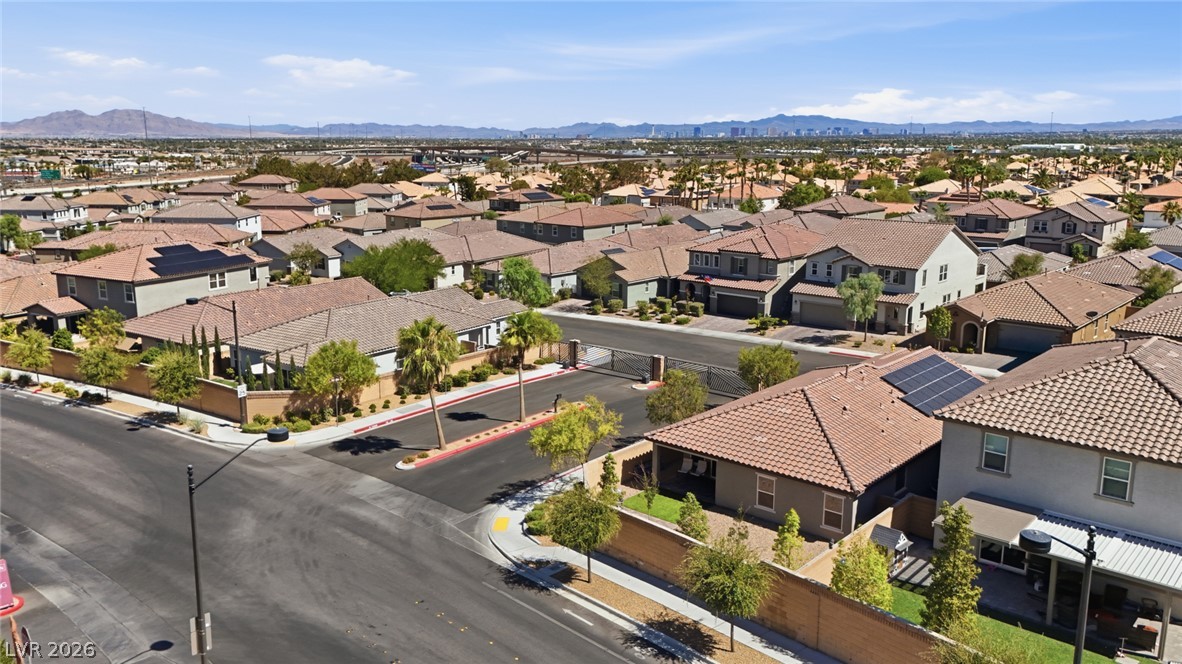8370 Vinamala Avenue Las Vegas NV 89149