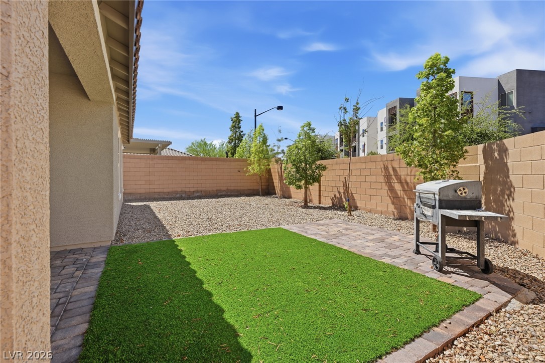8370 Vinamala Avenue Las Vegas NV 89149