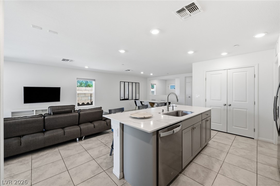 8370 Vinamala Avenue Las Vegas NV 89149