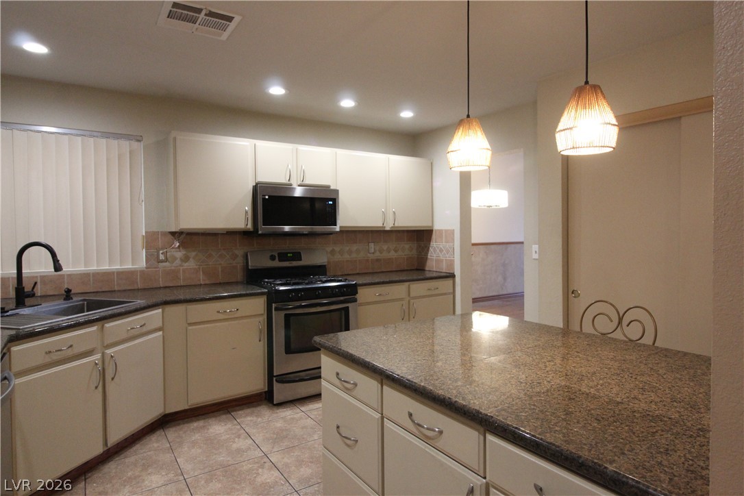 7721 Beach Falls Court Las Vegas NV 89149