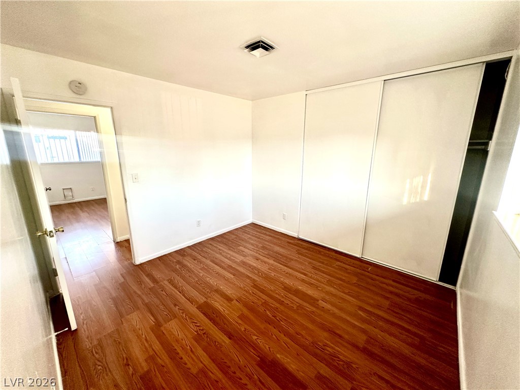 4694 Dennis Way Las Vegas NV 89121