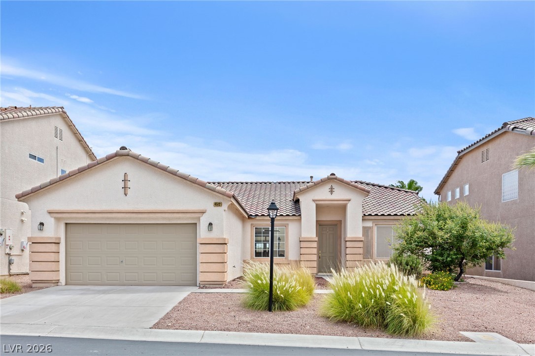 4512 Dawn Peak Street Las Vegas NV 89129