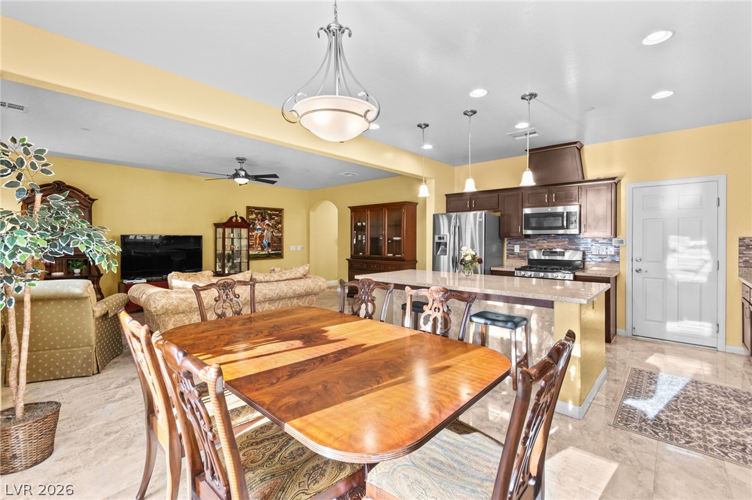 931 Via Del Campo Henderson NV 89011