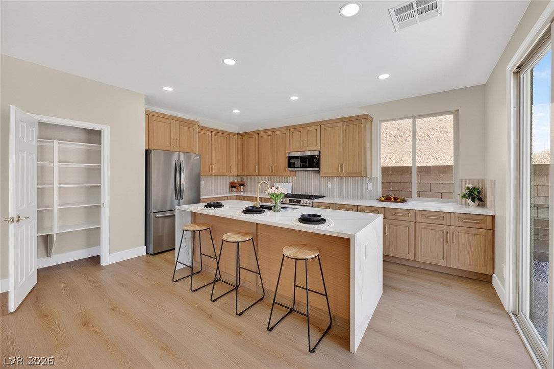 992 Cliff Castle Avenue North Las Vegas NV 89081