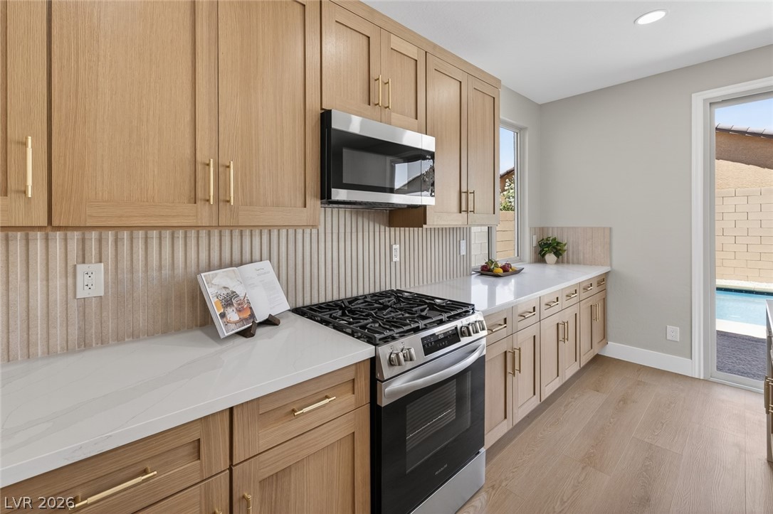 992 Cliff Castle Avenue North Las Vegas NV 89081