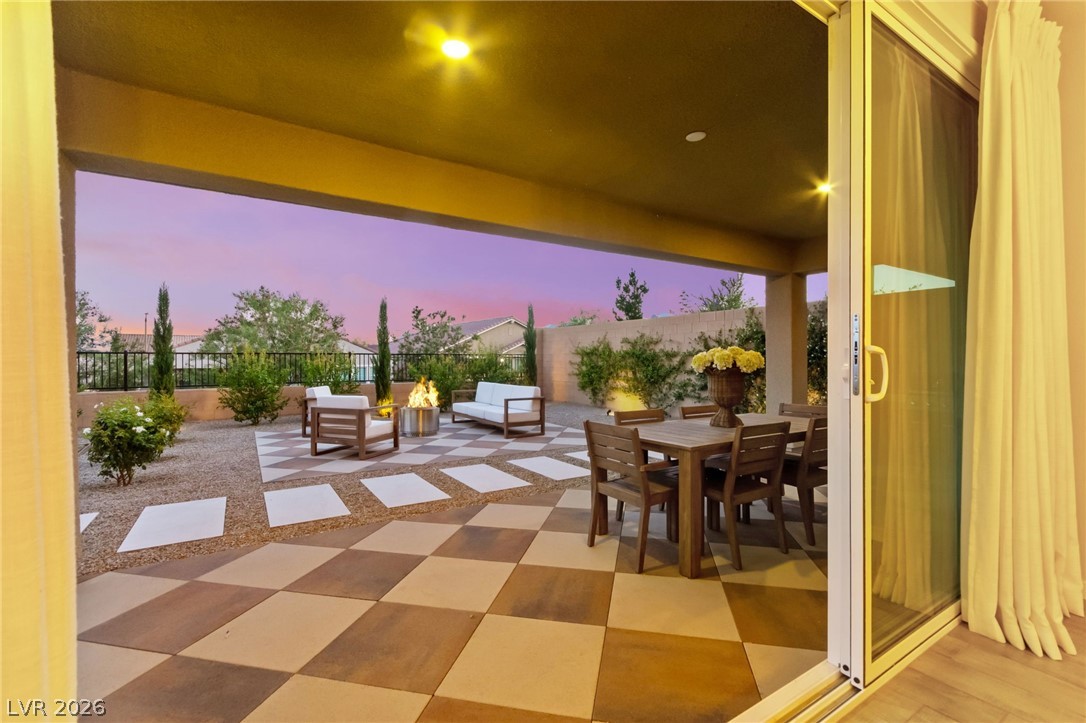 10447 Vanhoy Crest Avenue Las Vegas NV 89166