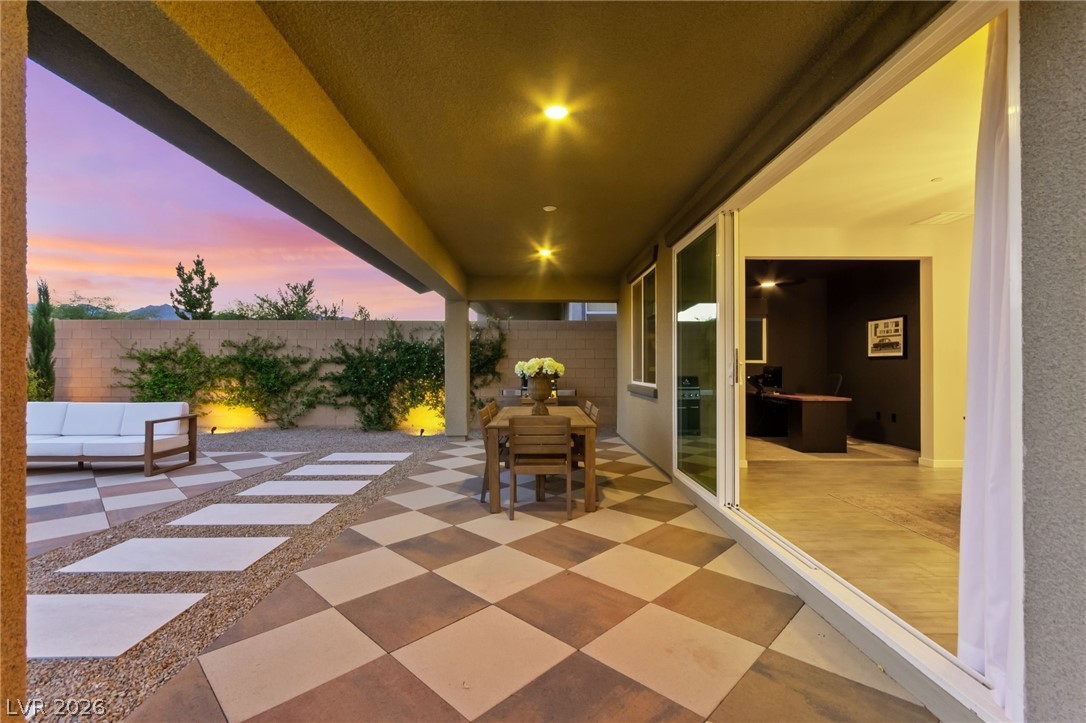10447 Vanhoy Crest Avenue Las Vegas NV 89166