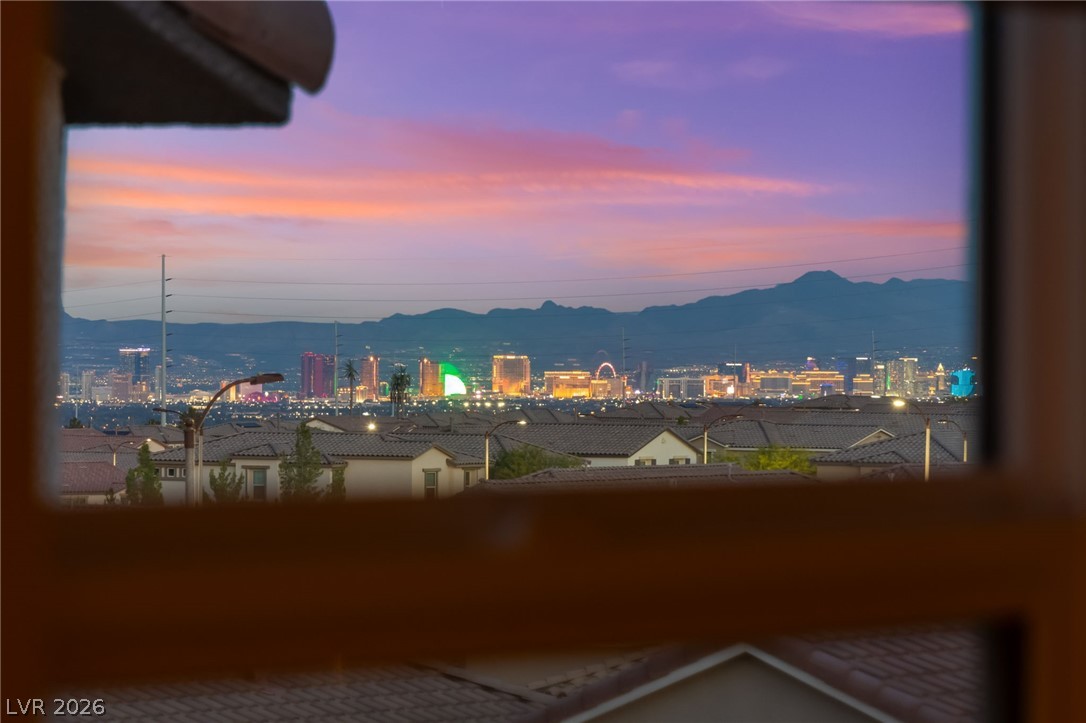 10447 Vanhoy Crest Avenue Las Vegas NV 89166
