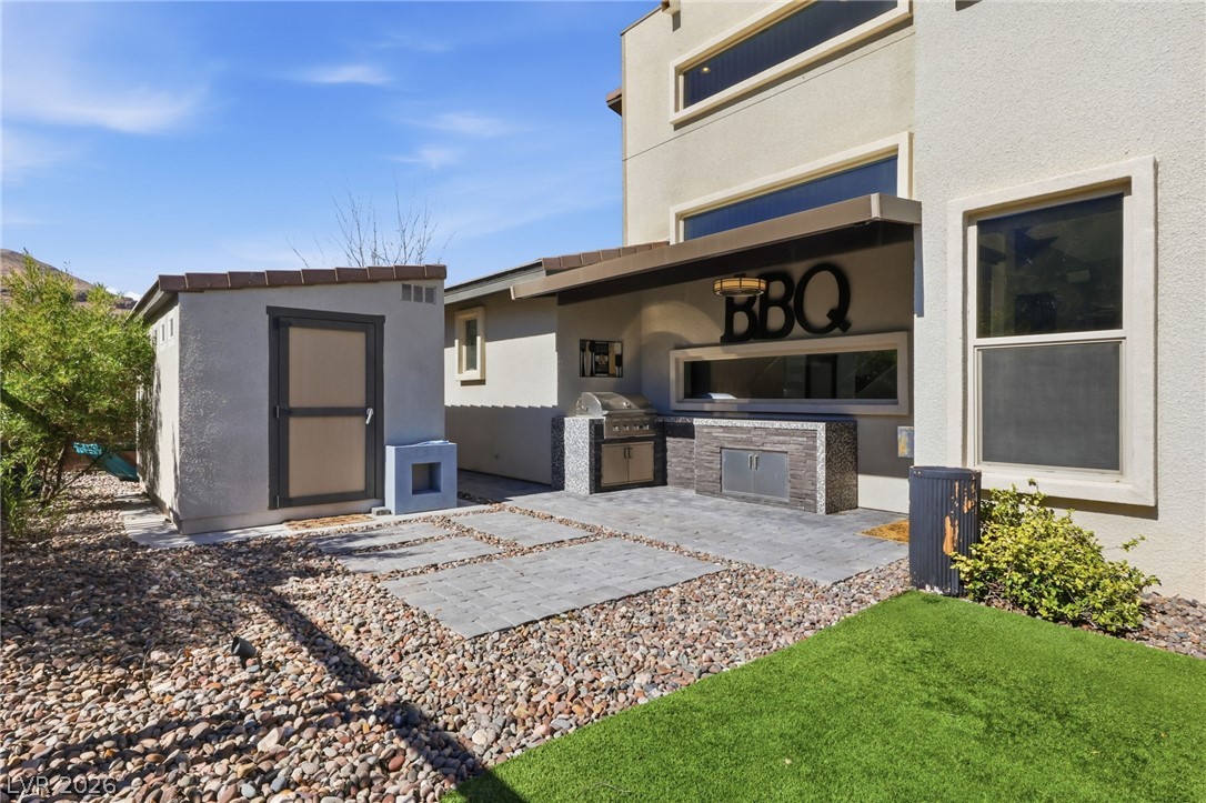 6044 Andezano Drive Las Vegas NV 89135