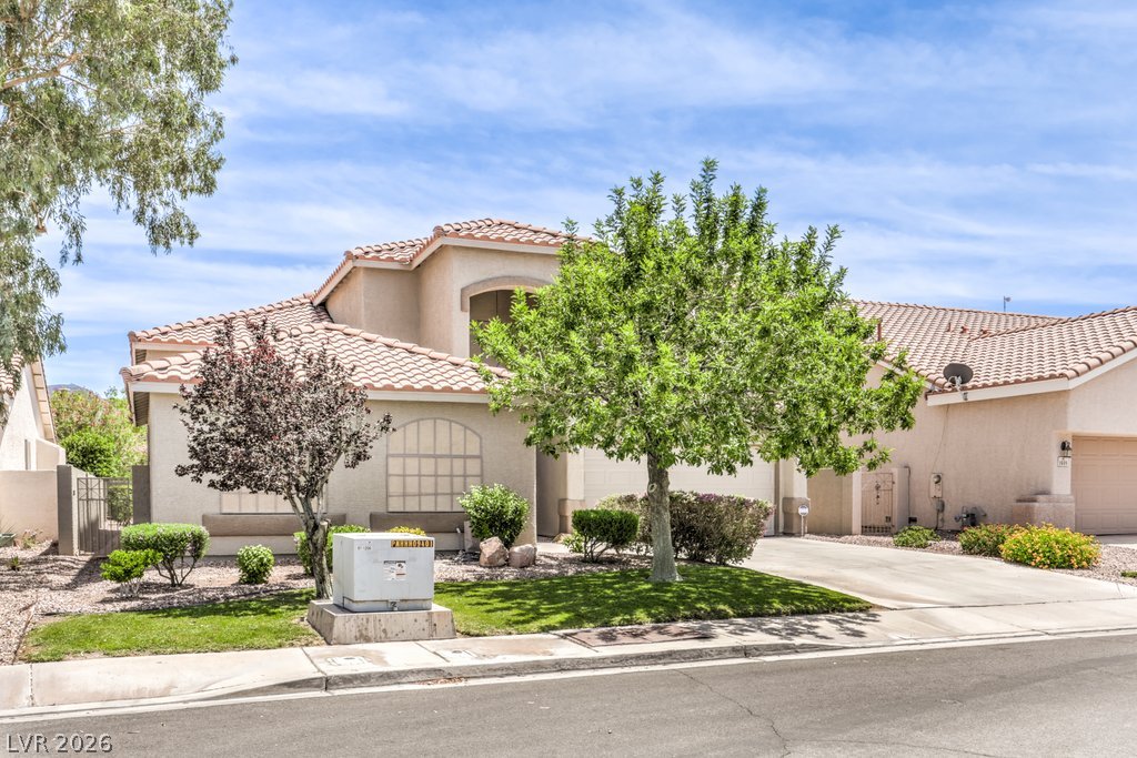 1933 Falcons Lair Lane Henderson NV 89012