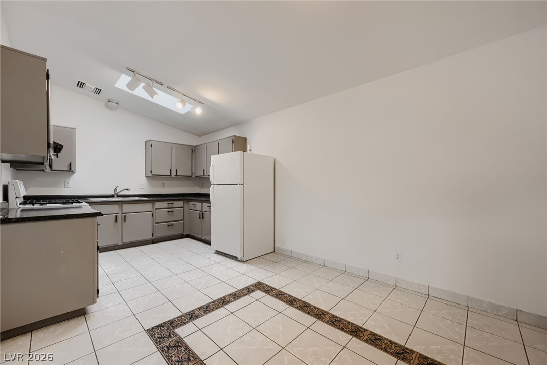 1918 North West King Hill Street Las Vegas NV 89106