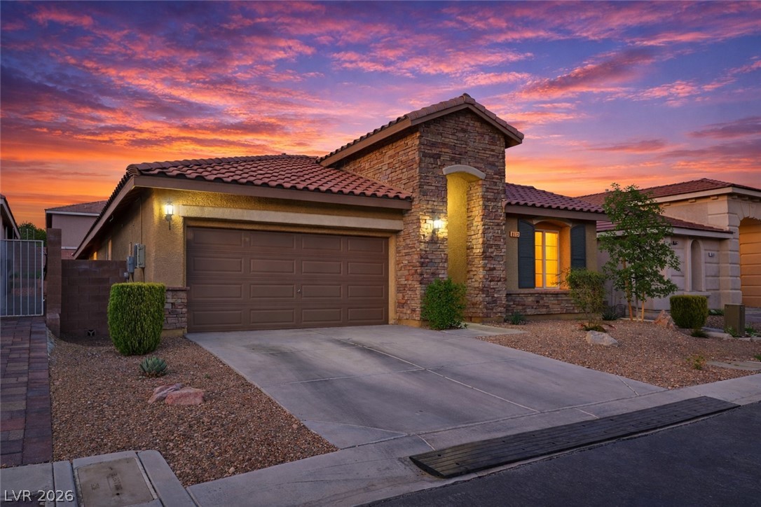 8668 Wade Lake Avenue Las Vegas NV 89178