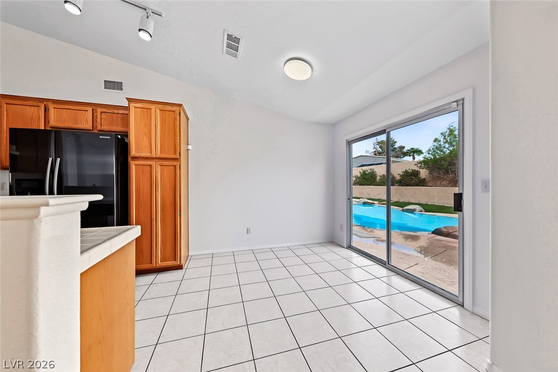 6248 Dundee Port Avenue Las Vegas NV 89110