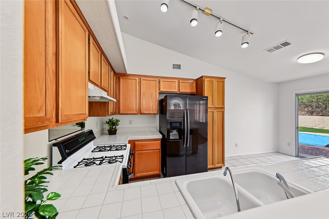 6248 Dundee Port Avenue Las Vegas NV 89110
